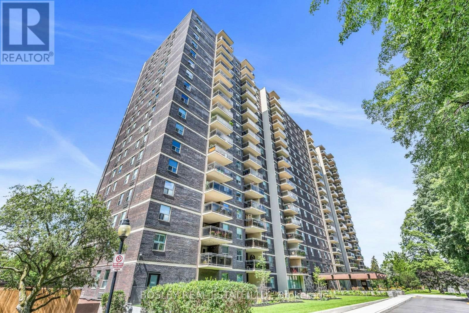 112-966 Inverhouse Drive, Mississauga, ON, L5J 4B6
