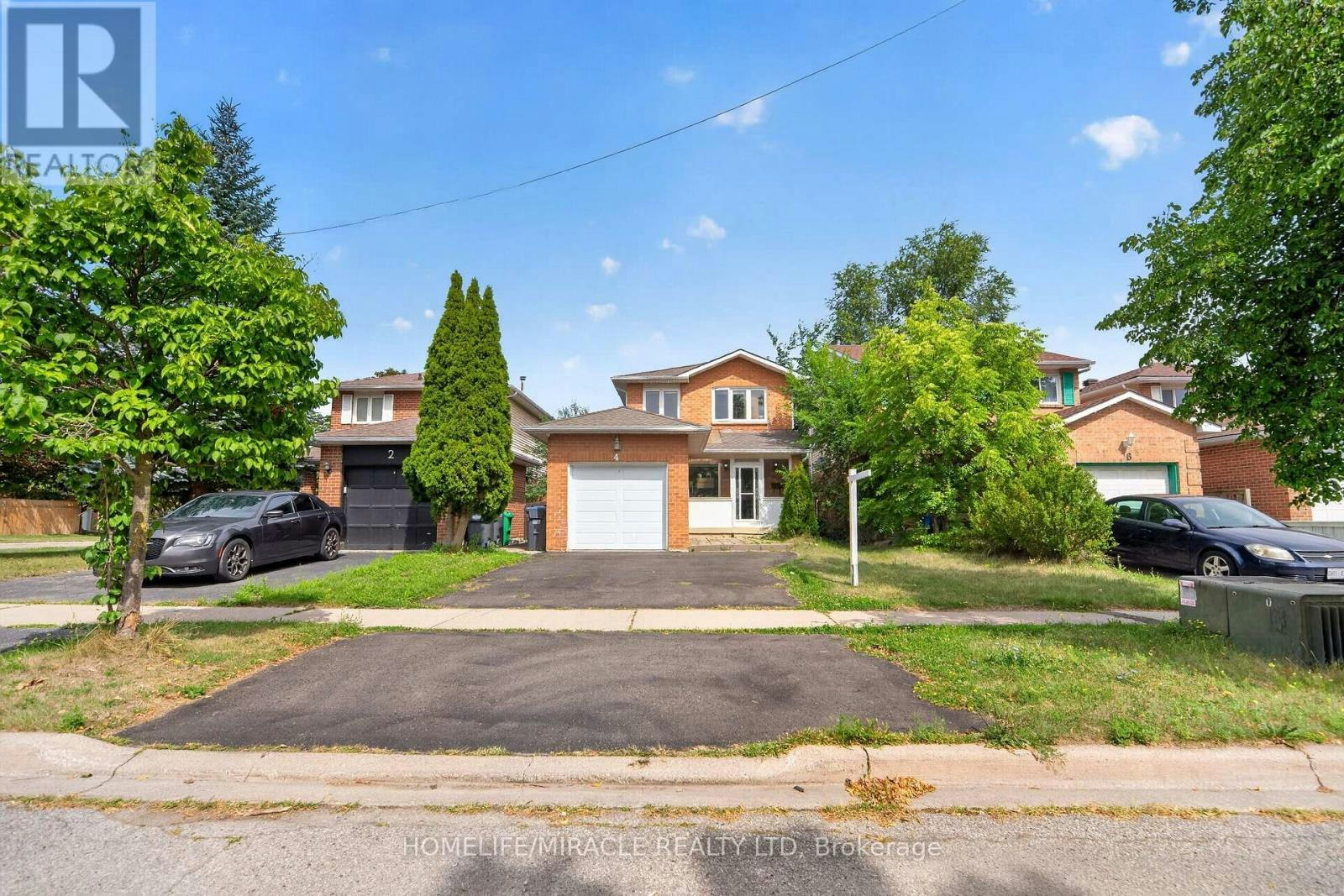 4 Summertime Court, Brampton, ON, L6Z 2B4