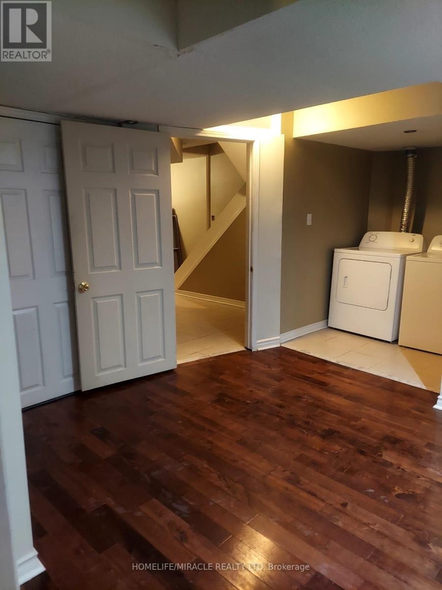 25 River Heights Drive, Brampton, ON, L6P 2M9 - 3