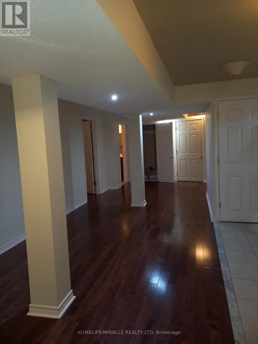 25 River Heights Drive, Brampton, ON, L6P 2M9 - 11
