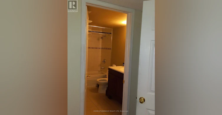 25 River Heights Drive, Brampton, ON, L6P 2M9 - 7