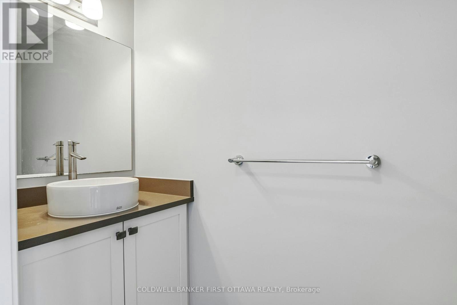 1042 Cobble Hill Drive, Ottawa, ON, K2J 0J7 - 6