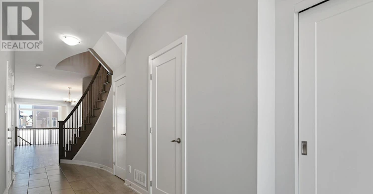 1042 Cobble Hill Drive, Ottawa, ON, K2J 0J7 - 4