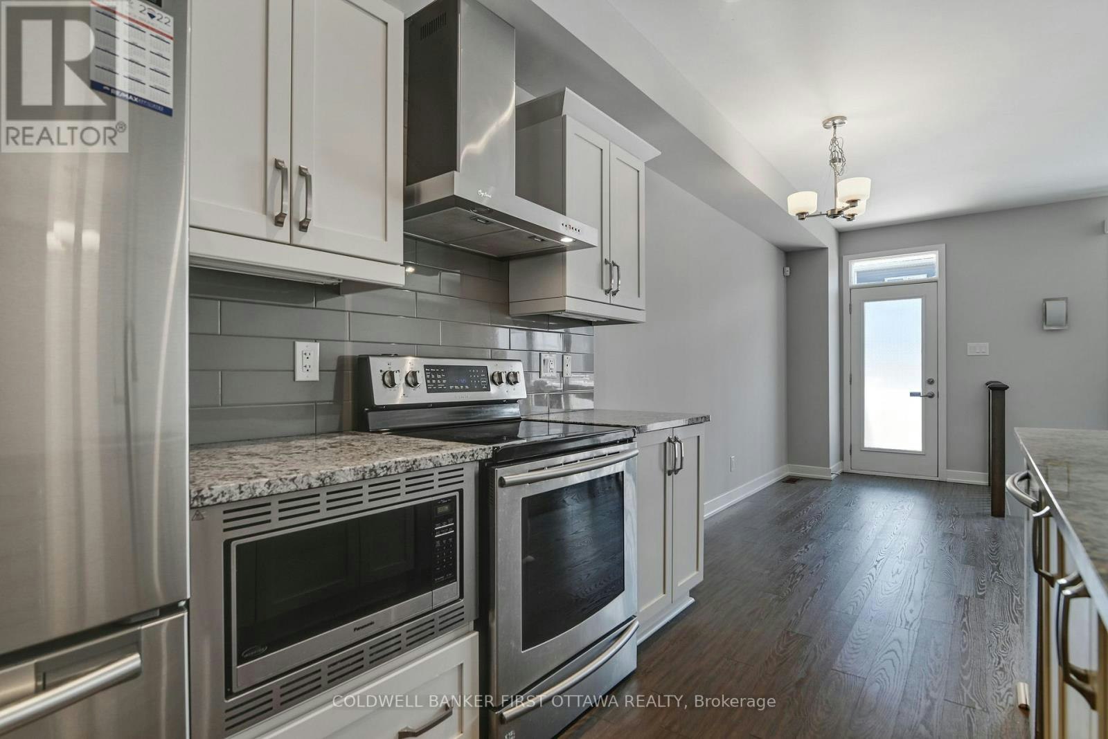 1042 Cobble Hill Drive, Ottawa, ON, K2J 0J7 - 10