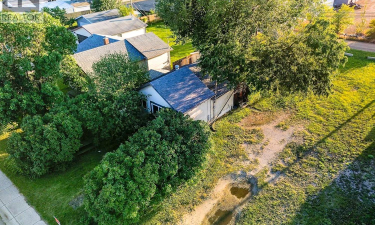 30 1st Avenue N