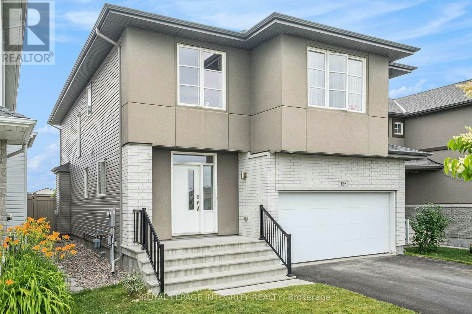 126 Groningen Street, Ottawa, ON, K2V 0C4 - 2