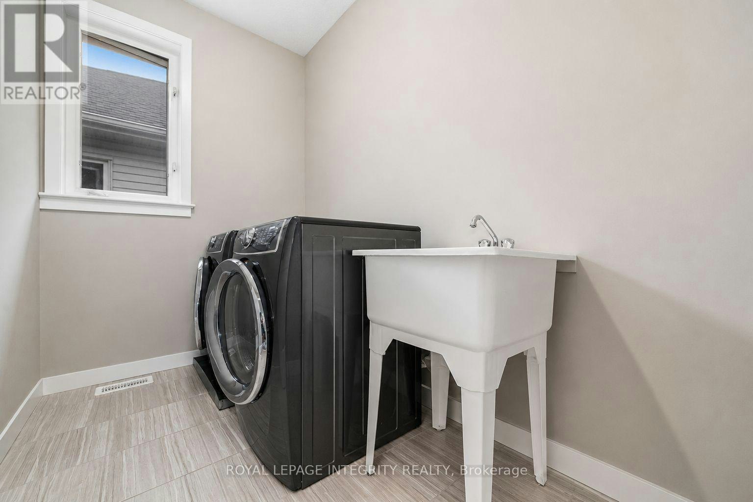 126 Groningen Street, Ottawa, ON, K2V 0C4 - 24