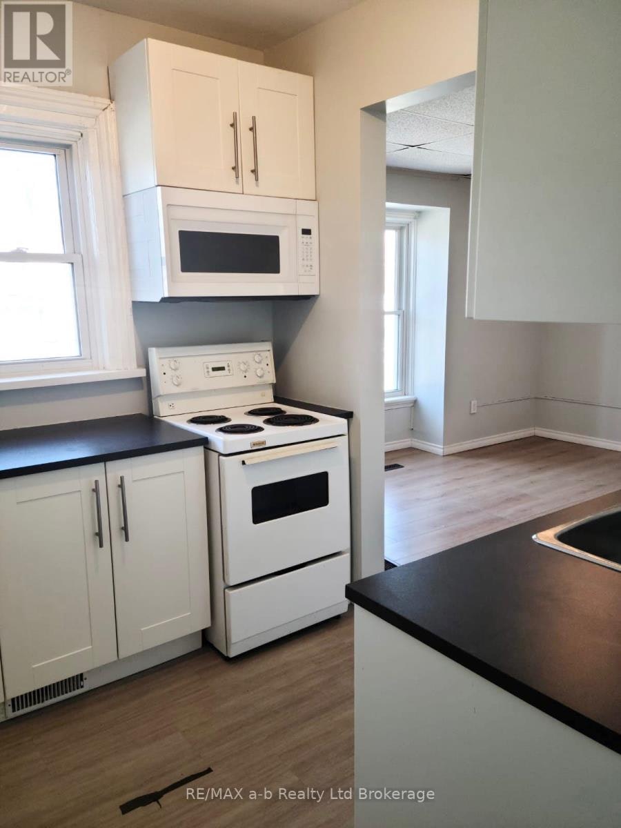 2-26 Stanley Street, London, ON, N6C 1B1