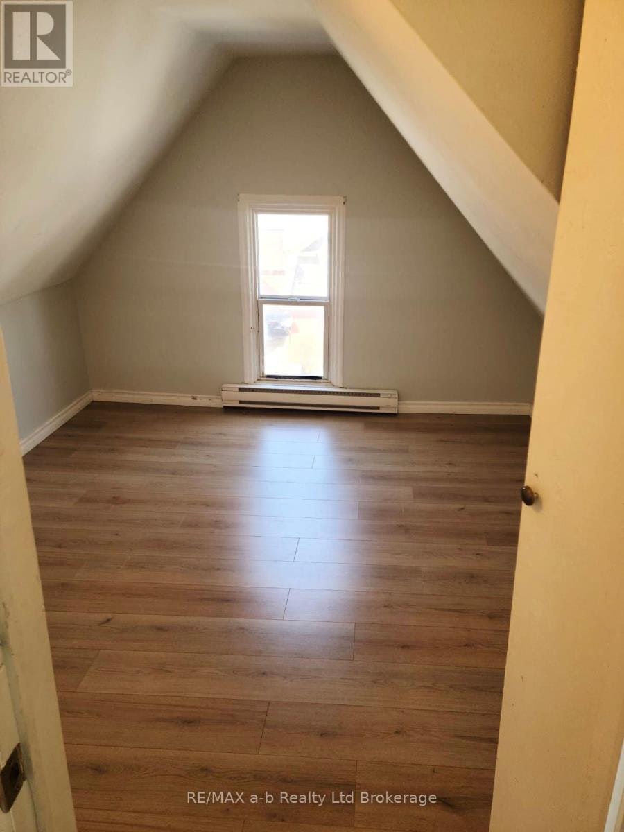 2-26 Stanley Street, London, ON, N6C 1B1 - 11