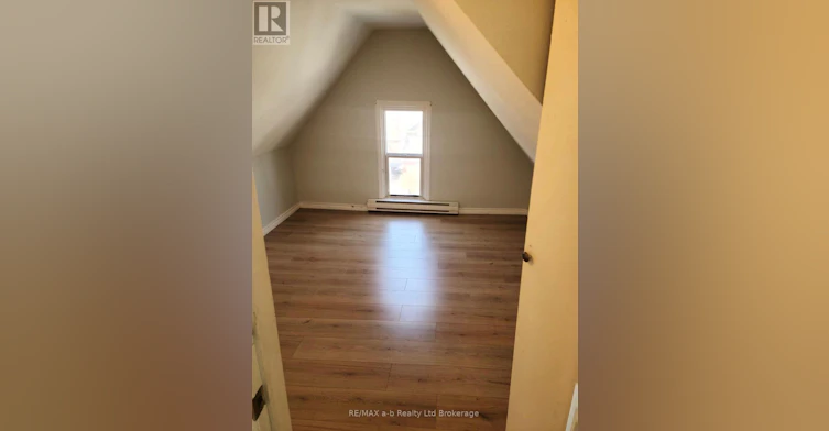 2-26 Stanley Street, London, ON, N6C 1B1 - 11