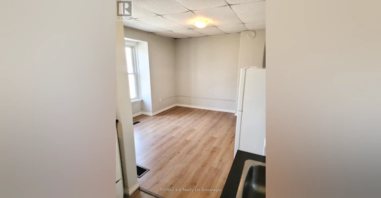 2-26 Stanley Street, London, ON, N6C 1B1 - 2