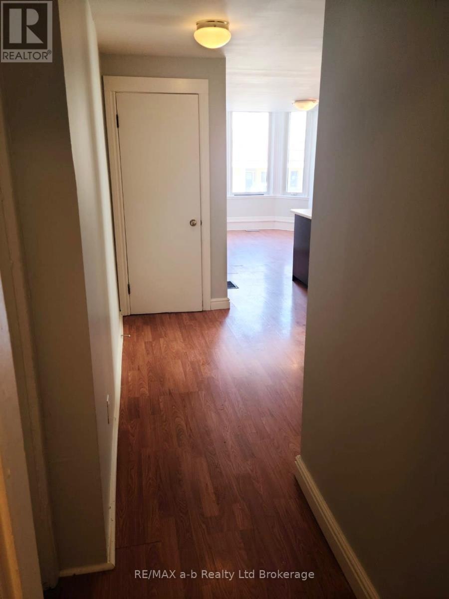 3-26 Stanley Street, London, ON, N6C 1B1 - 3