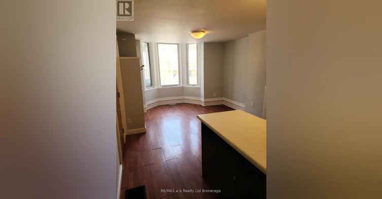 3-26 Stanley Street, London, ON, N6C 1B1 - 2