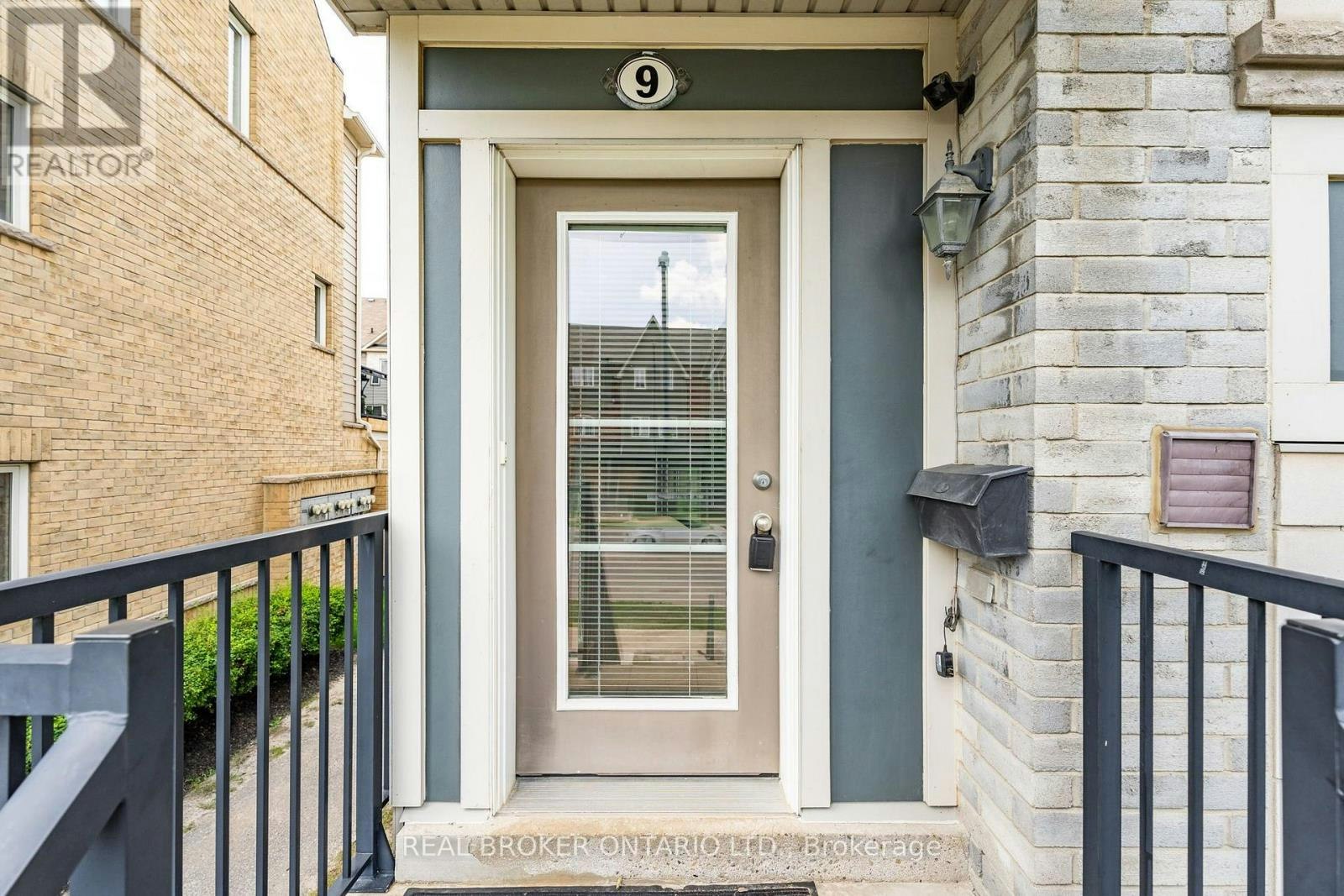 9-3015 Destination Drive, Mississauga, ON, L5M 0P3 - 4