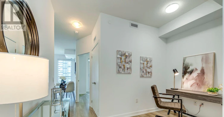 2817-4055 Parkside Village Drive, Mississauga, ON, L5B 0K8 - 11