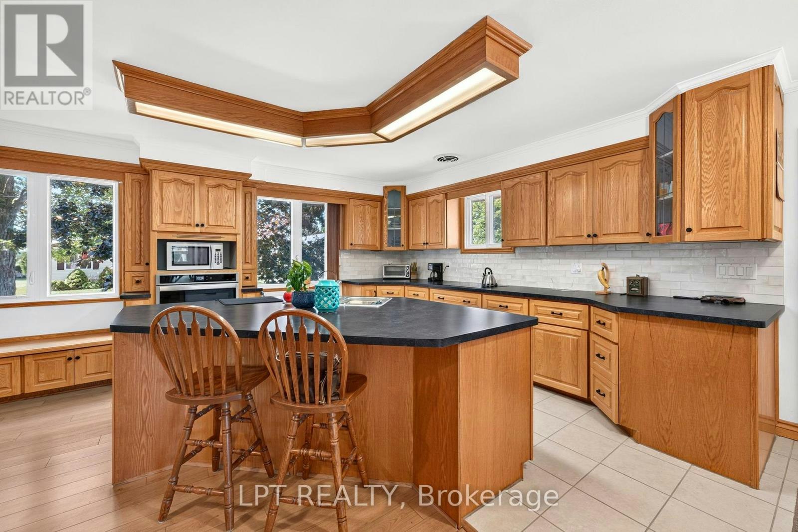 226 Tain Street, North Middlesex, ON, N0M 2K0 - 18