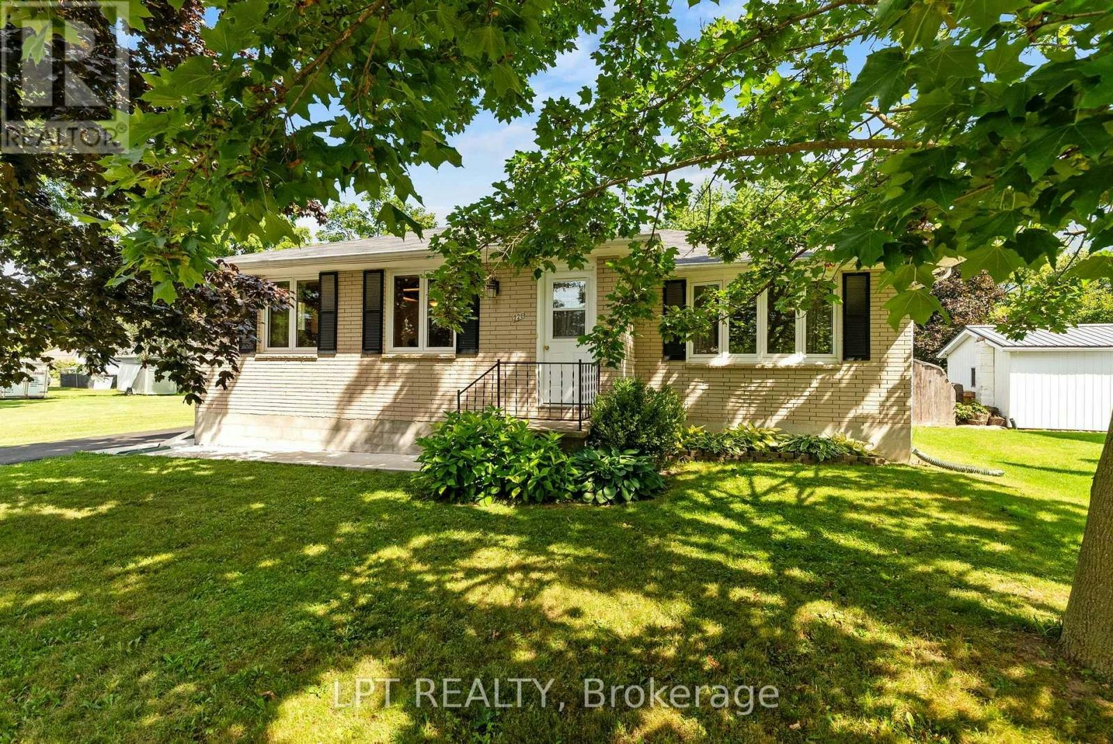226 Tain Street, North Middlesex, ON, N0M 2K0