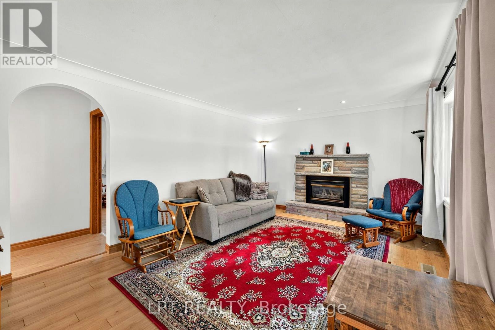 226 Tain Street, North Middlesex, ON, N0M 2K0 - 9