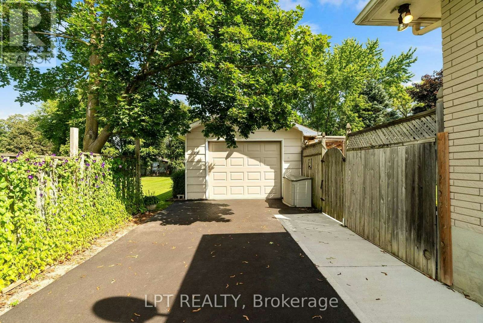 226 Tain Street, North Middlesex, ON, N0M 2K0 - 35