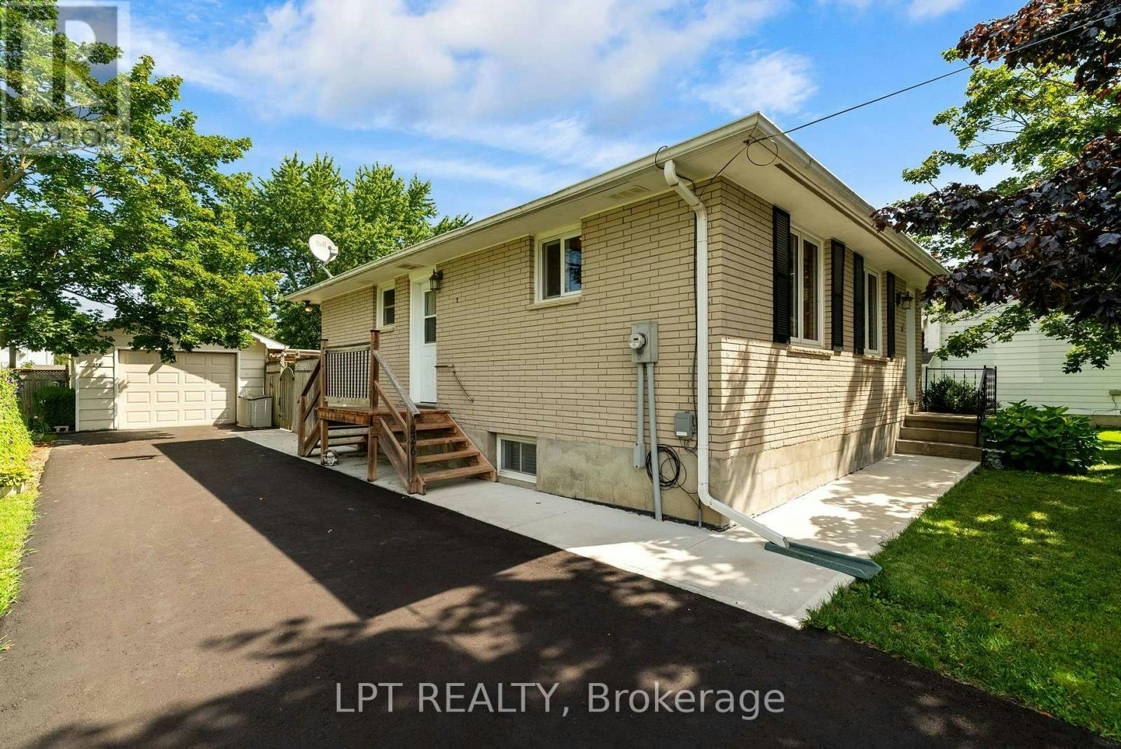 226 Tain Street - 4