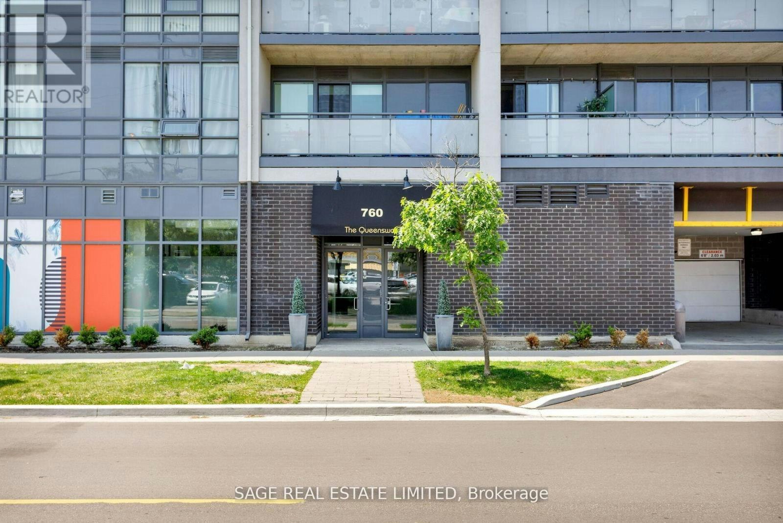 401-760 The Queensway, Toronto, ON, M8Z 0E1