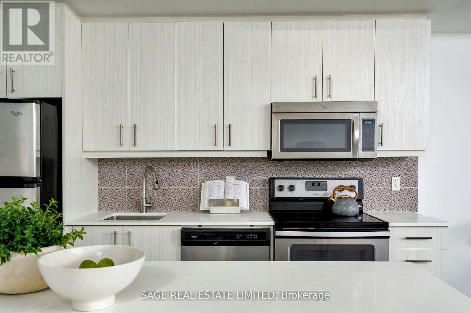 401-760 The Queensway, Toronto, ON, M8Z 0E1 - 5