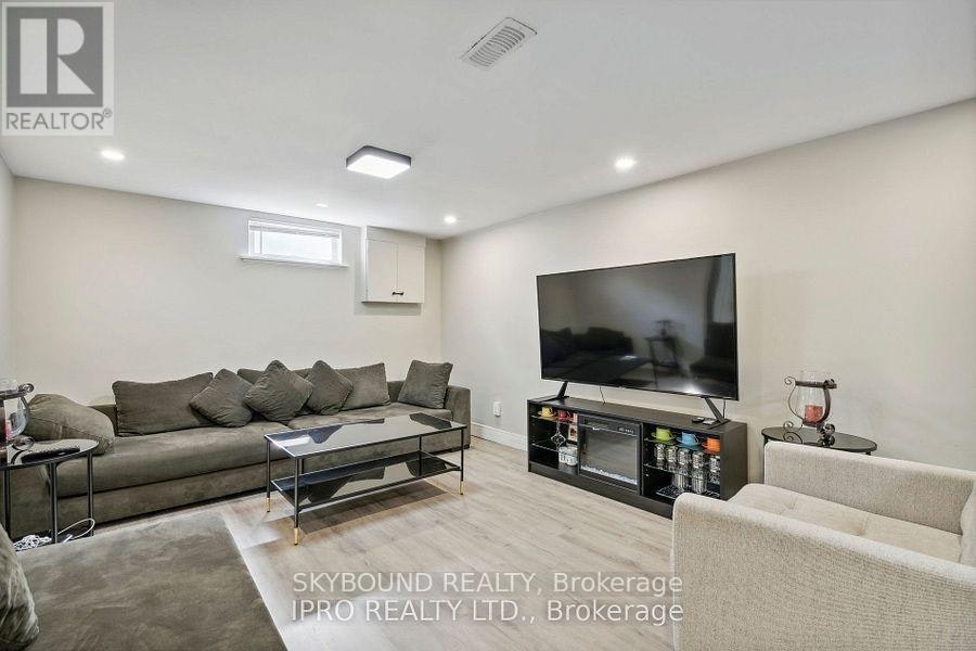 34 Owen Place, Hamilton, ON, L8G 2H2 - 2
