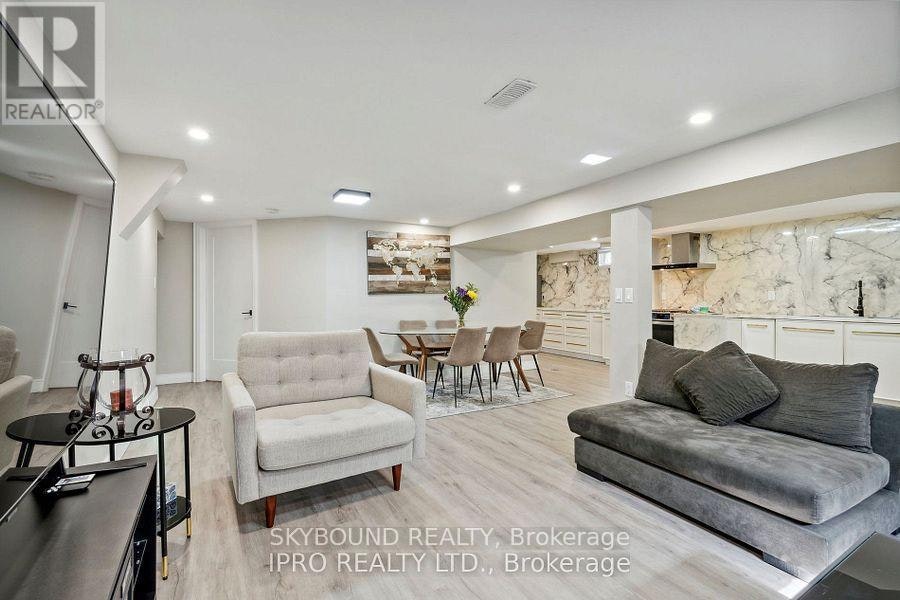 34 Owen Place, Hamilton, ON, L8G 2H2