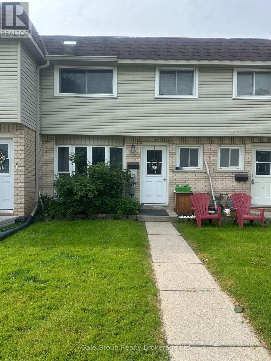7-75 Springbank Avenue N, Woodstock, ON, N4S 7P7