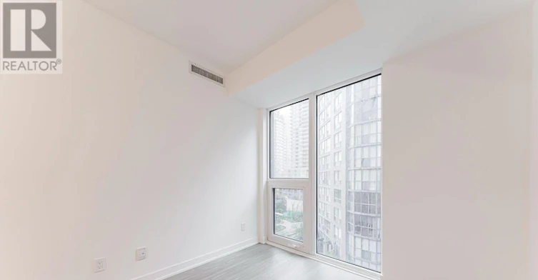 701-8 Wellesley Street W, Toronto, ON, M4Y 0J5 - 12