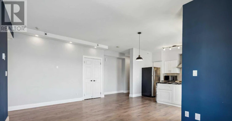 389-32 Stadium Road, Toronto, ON, M5V 3P4 - 4