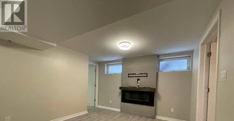 LOWER-69 Simpson Road, Newmarket, ON, L3Y 5E5 - 4