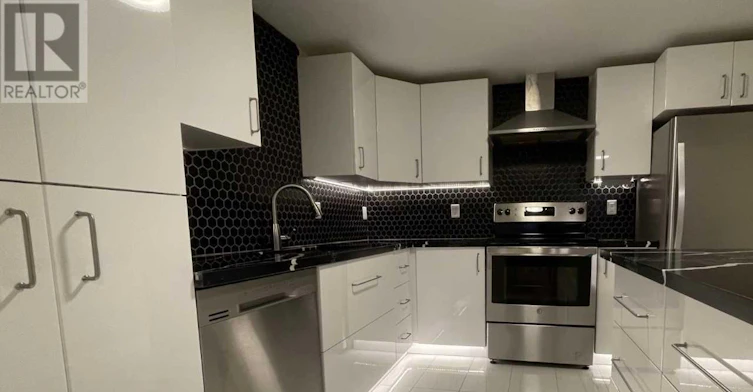 LOWER-69 Simpson Road, Newmarket, ON, L3Y 5E5 - 2