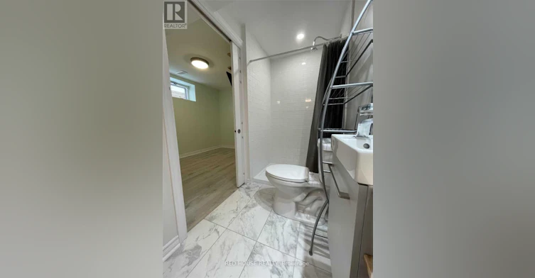 LOWER-69 Simpson Road, Newmarket, ON, L3Y 5E5 - 14