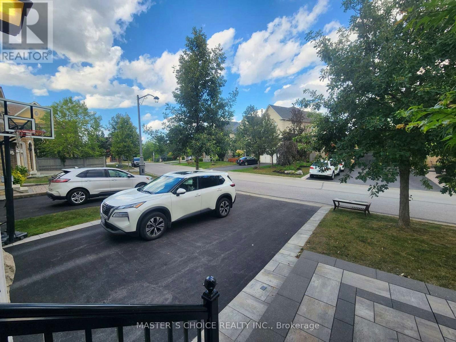 47 Sir Modesto Court, Vaughan, ON, L6A 4G2 - 2