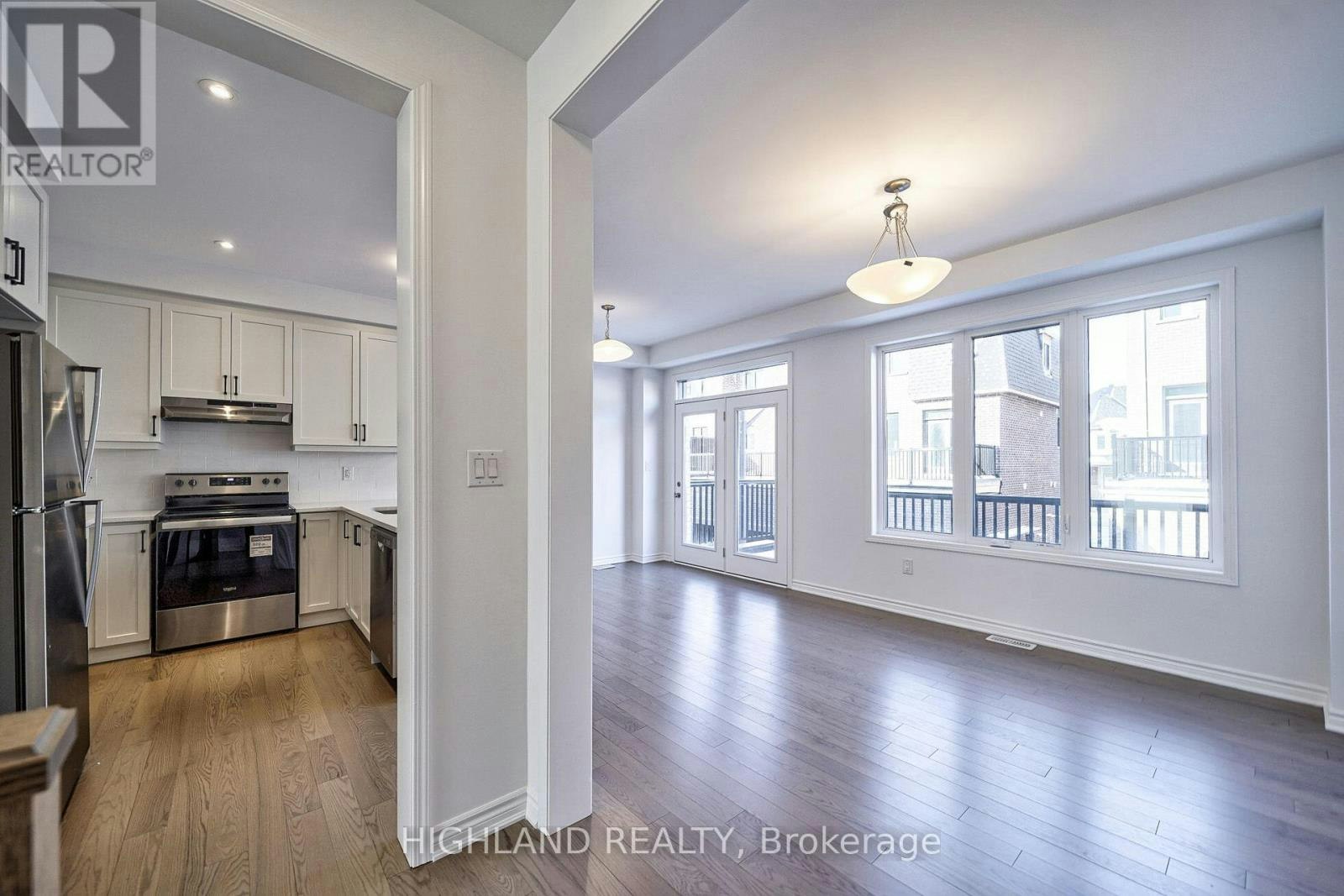 155 Settlers Road E, Oakville, ON, L6H 7X7 - 8