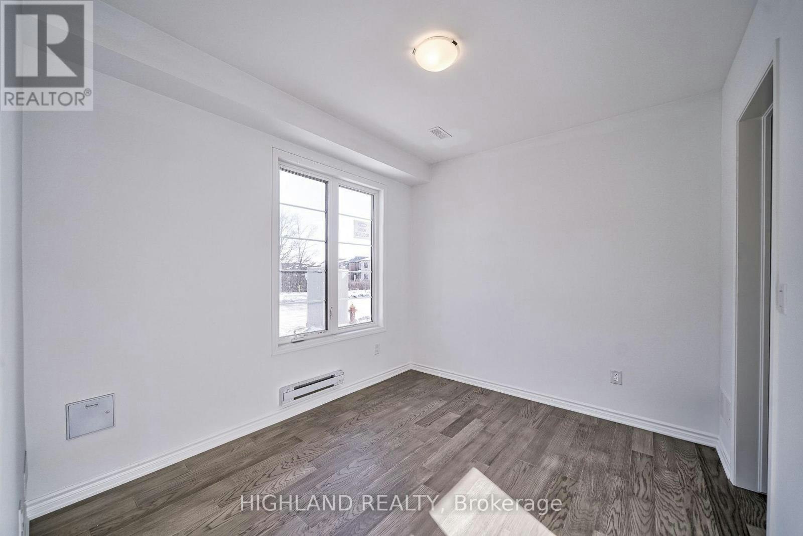 155 Settlers Road E, Oakville, ON, L6H 7X7 - 3