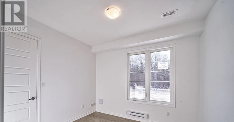 155 Settlers Road E, Oakville, ON, L6H 7X7 - 4