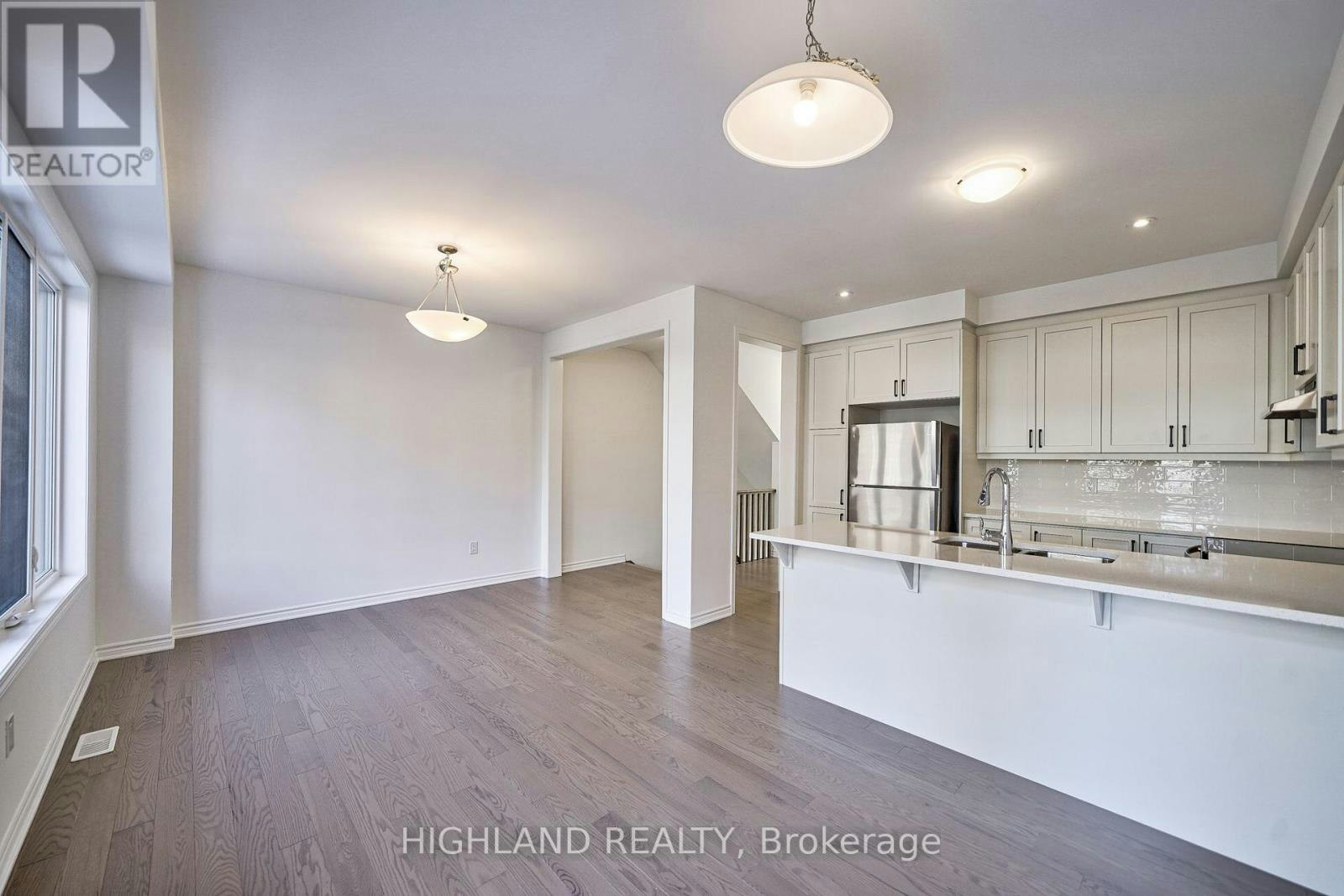 155 Settlers Road E, Oakville, ON, L6H 7X7 - 12