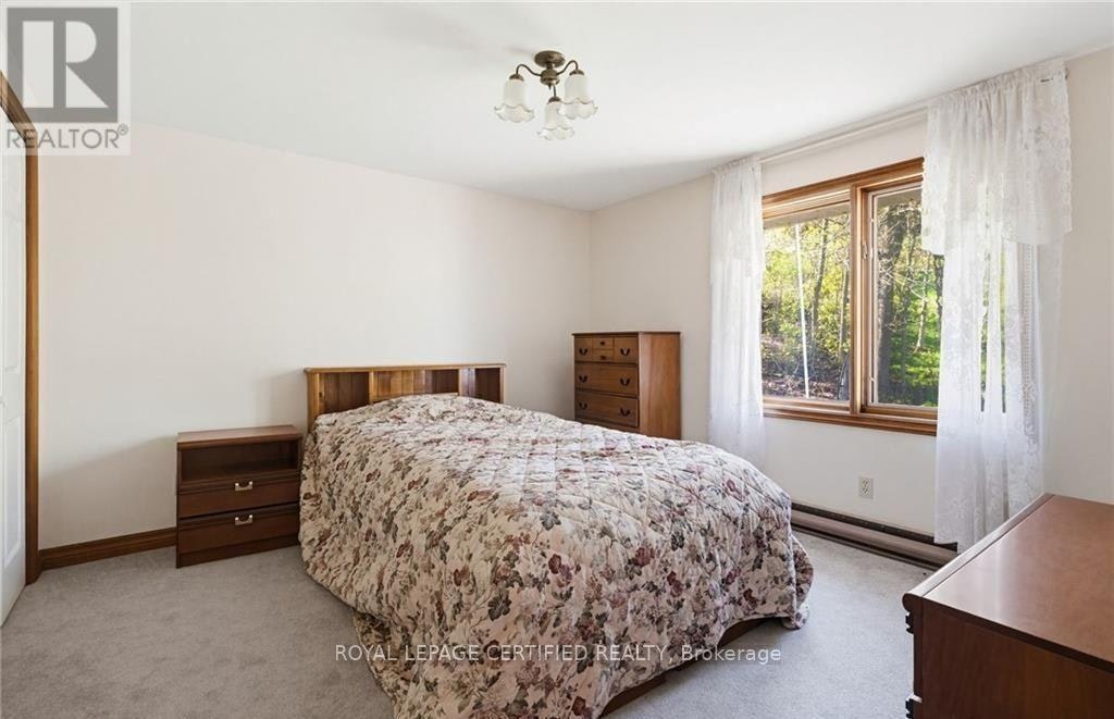 84 Homeside Avenue, Hamilton, ON, L8G 3H1 - 14
