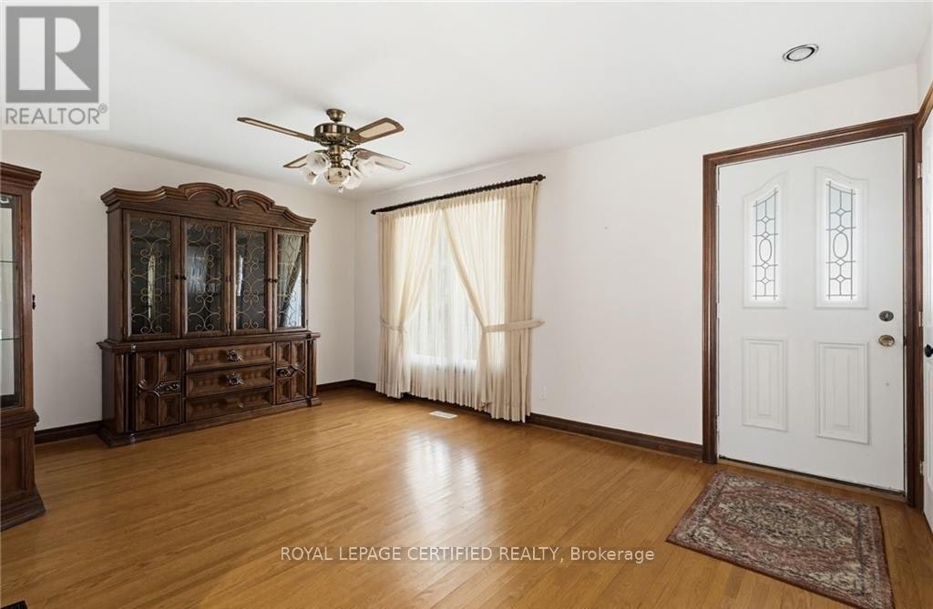 84 Homeside Avenue, Hamilton, ON, L8G 3H1 - 2