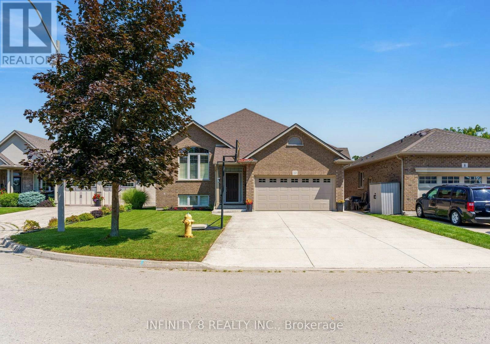 10 Sapphire Court, St. Catharines, ON, L2M 0A4