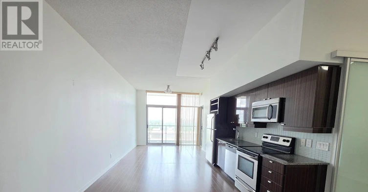 3414-105 The Queensway Avenue, Toronto, ON, M6S 5B5