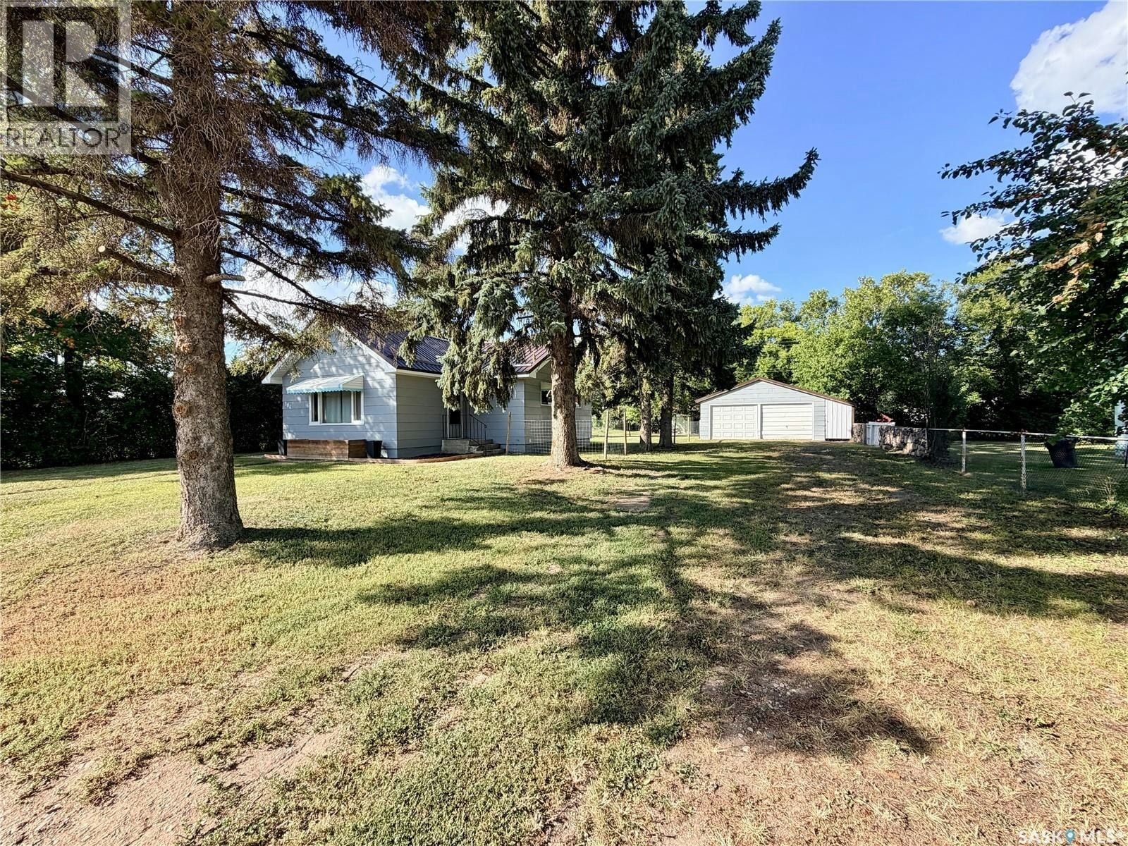 104 Railway Avenue E, Neilburg, SK, S0M 2C0