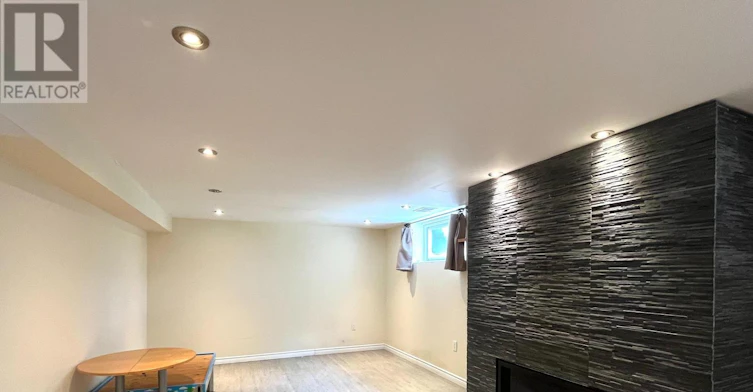 178 Waterloo Avenue, Toronto, ON, M3H 3Z1 - 5