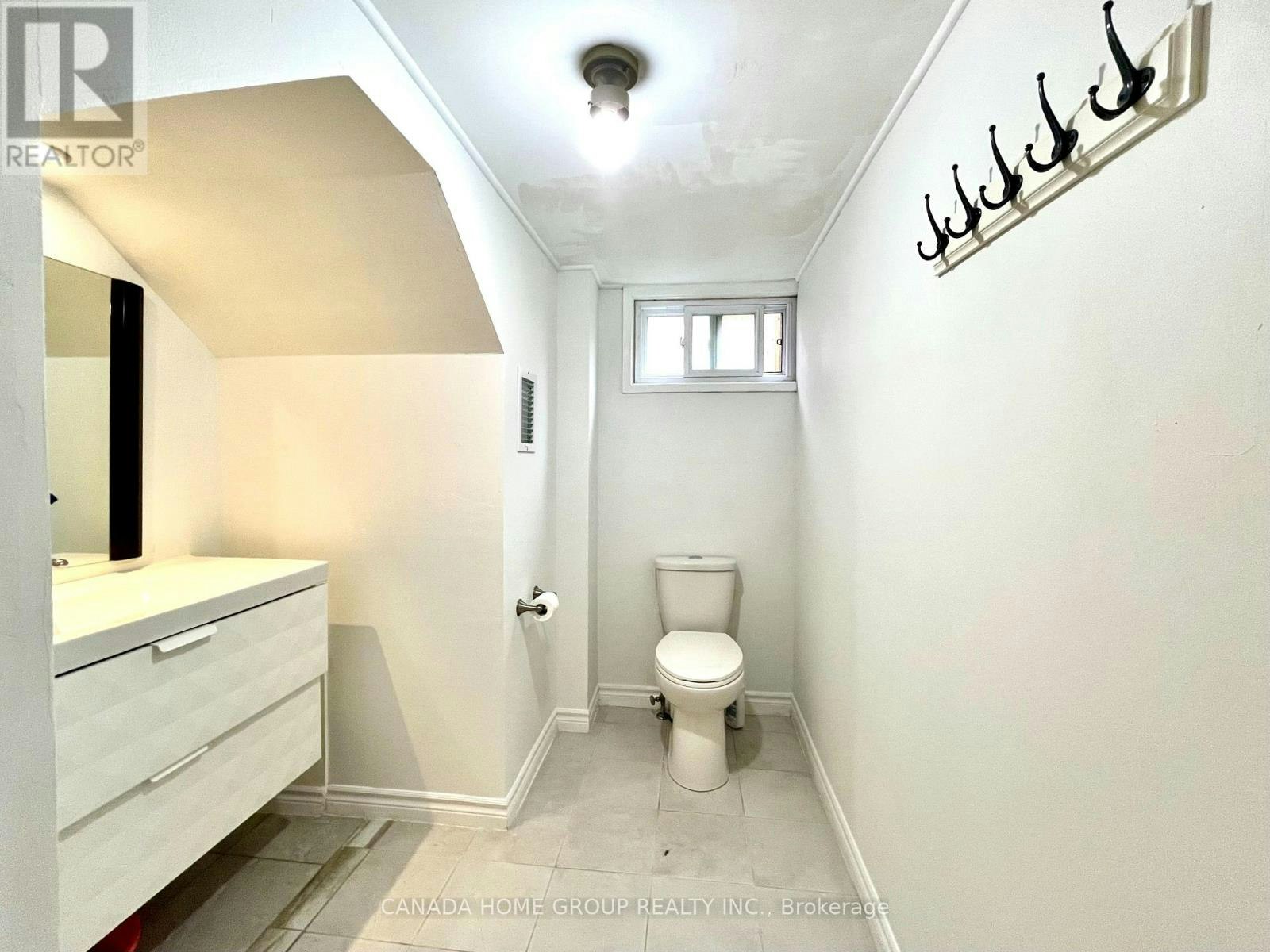 178 Waterloo Avenue, Toronto, ON, M3H 3Z1 - 6