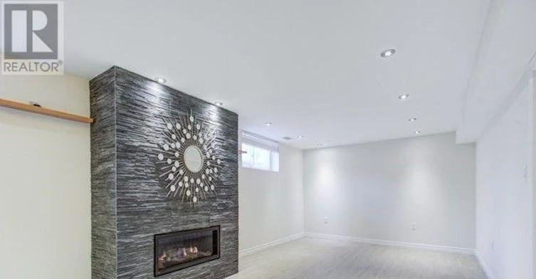 178 Waterloo Avenue, Toronto, ON, M3H 3Z1