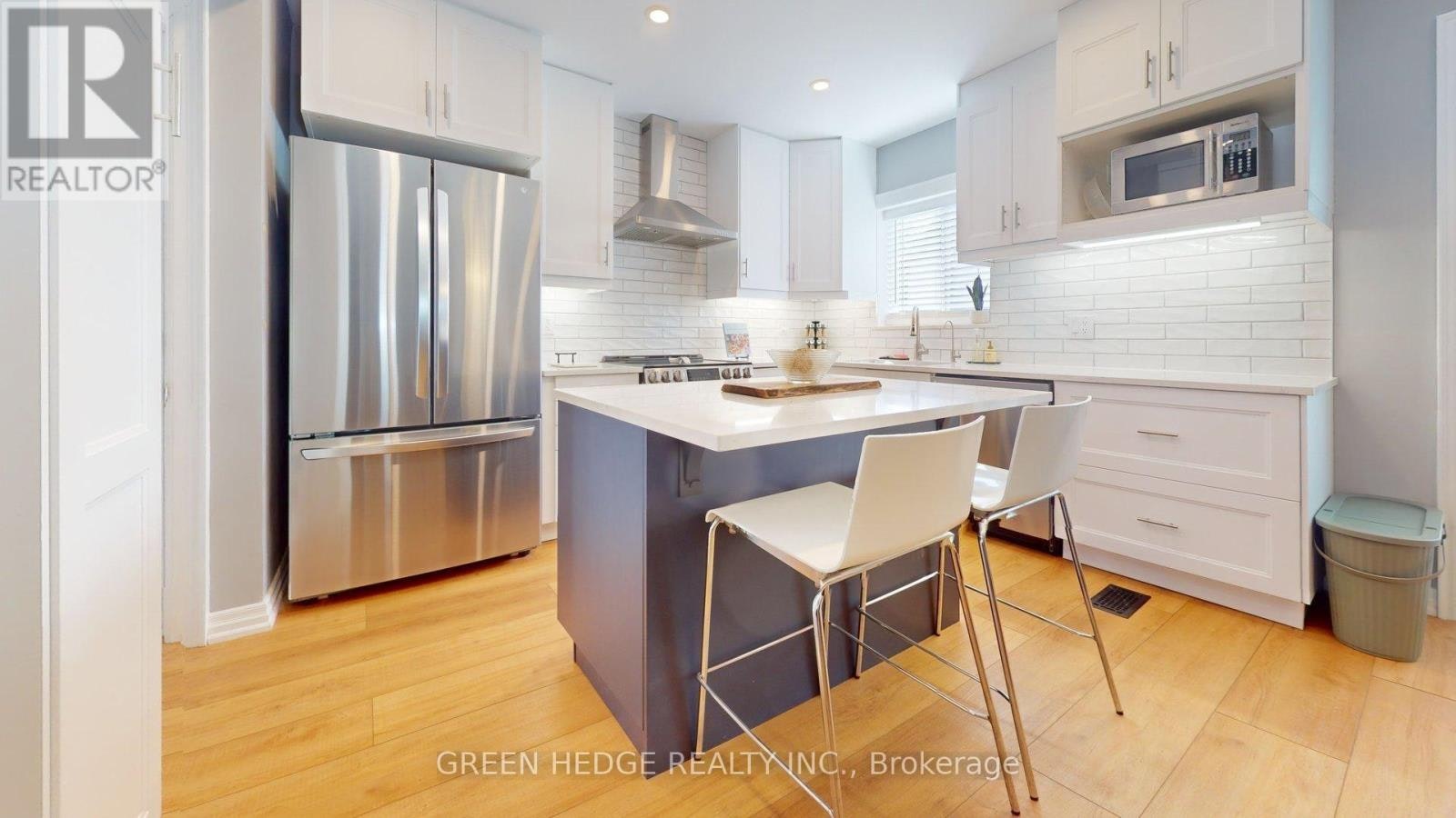 66 Cliff Street, Toronto, ON, M6N 4M1