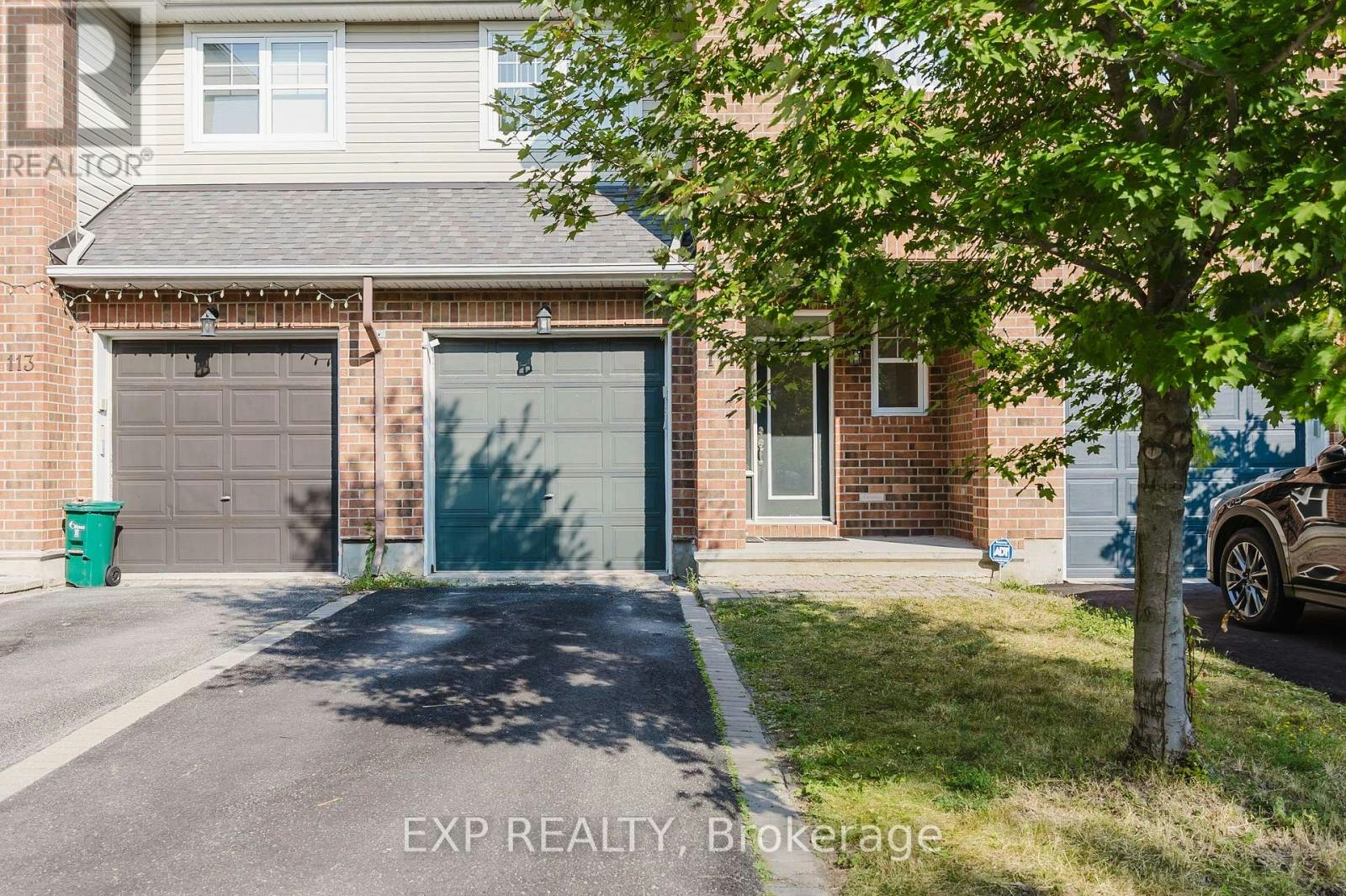 111 Whetstone Crescent, Ottawa, ON, K2G 7C3 - 2