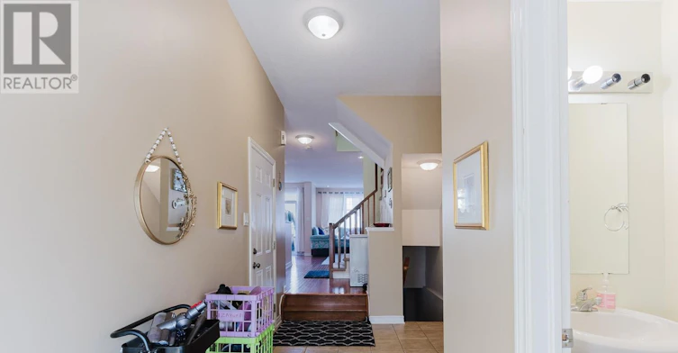 111 Whetstone Crescent, Ottawa, ON, K2G 7C3 - 4